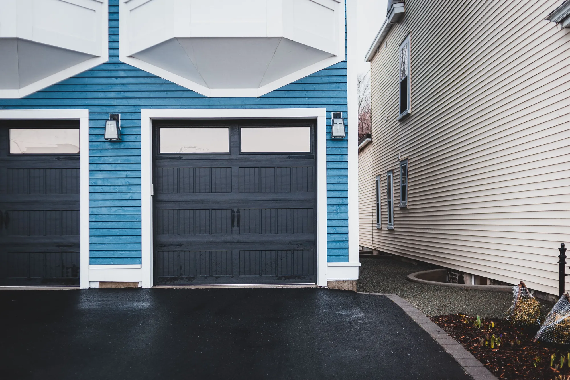 Residential garage door in Cypress Gardens